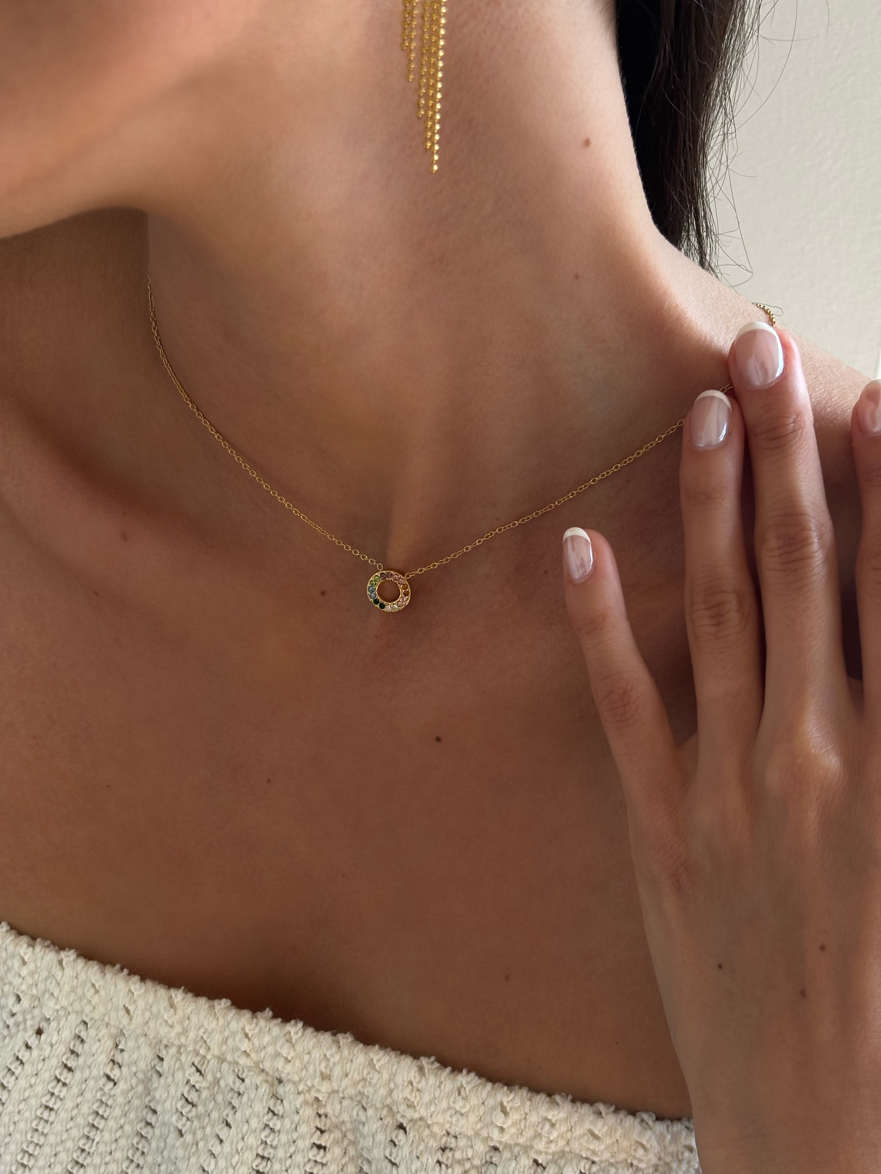 Simona Circle Necklace