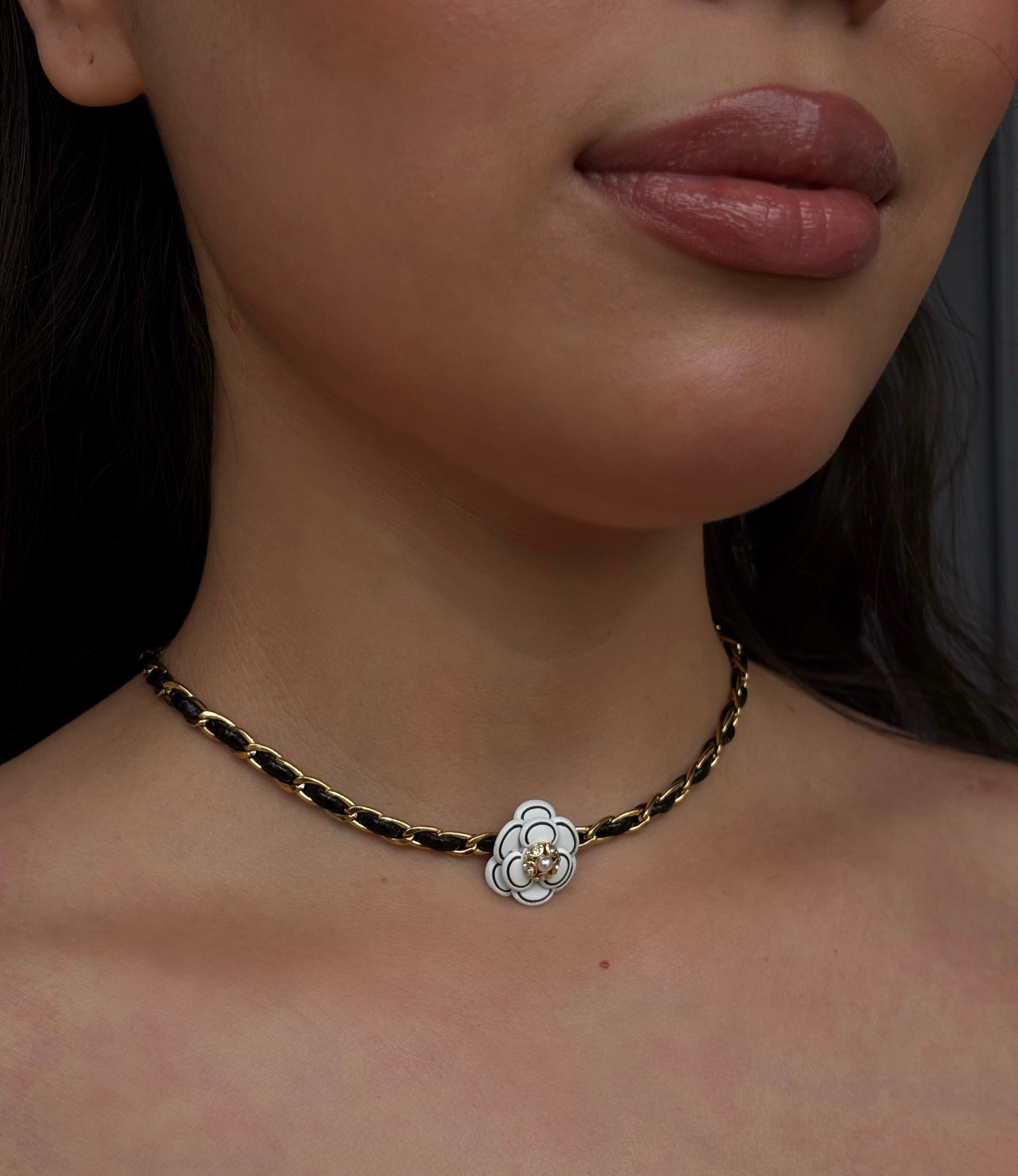 Camellia Choker